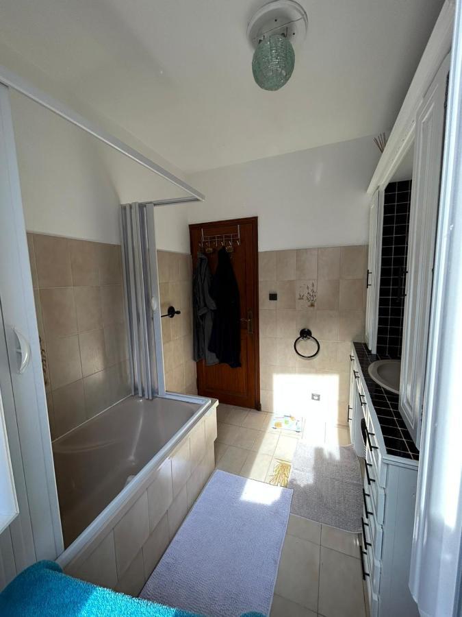 Bed And Breakfast Chez L'Habitant Марсель Экстерьер фото